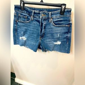 BRAND NEW Old Navy shorts Size 8